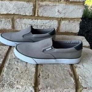 New Kid Unisex Lugz Canvas Slip On Sneakers